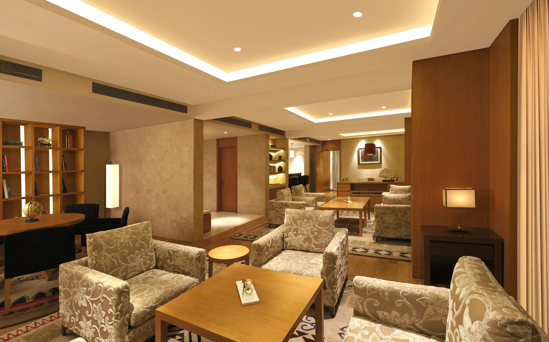 King Presidential Suite with Lounge Access